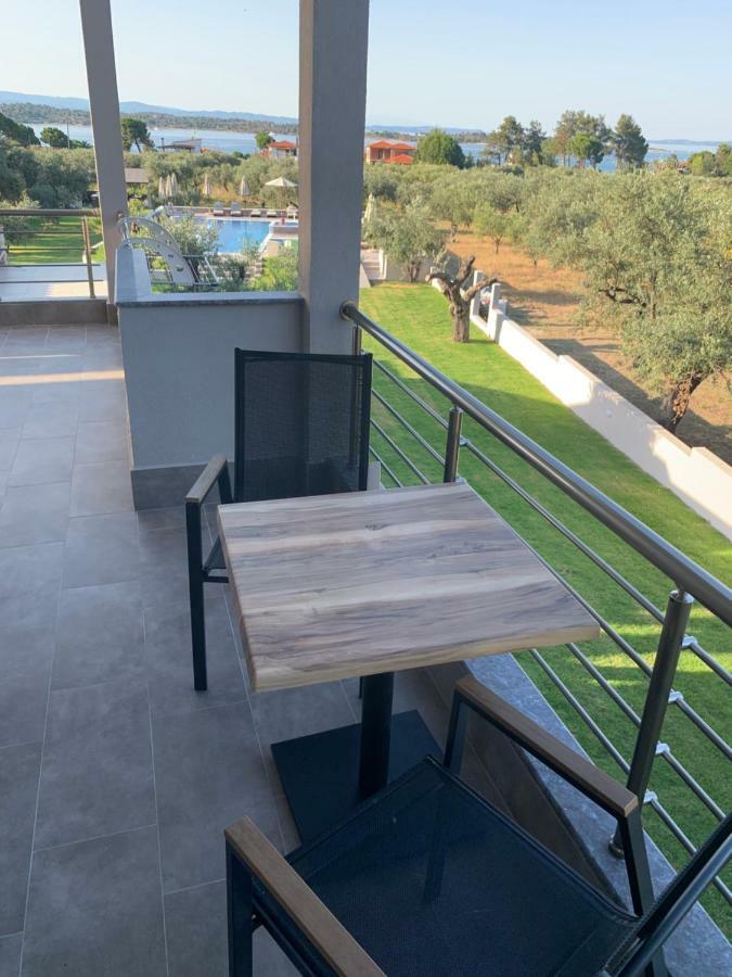 Castella Apartments Vourvourou Exterior foto